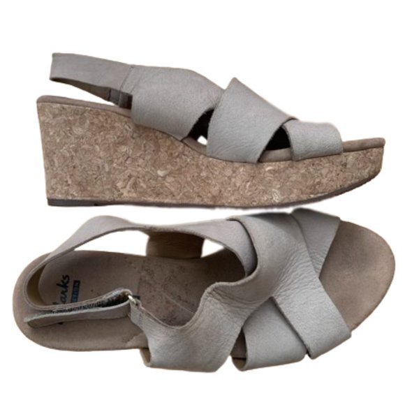 Clarks Soft Cushion Suede Wedge Sandles Beige Nude 8 - Picture 1 of 8